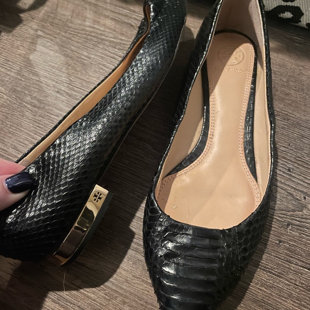 Tory Burch flats GUC